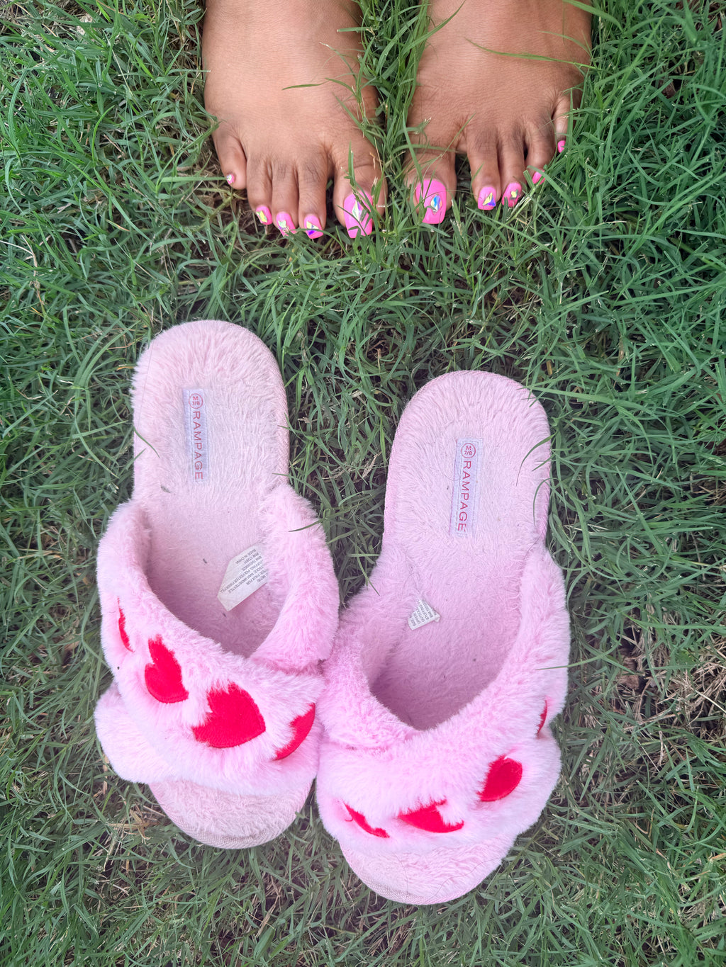❤️HEARTS pink house slippers💕